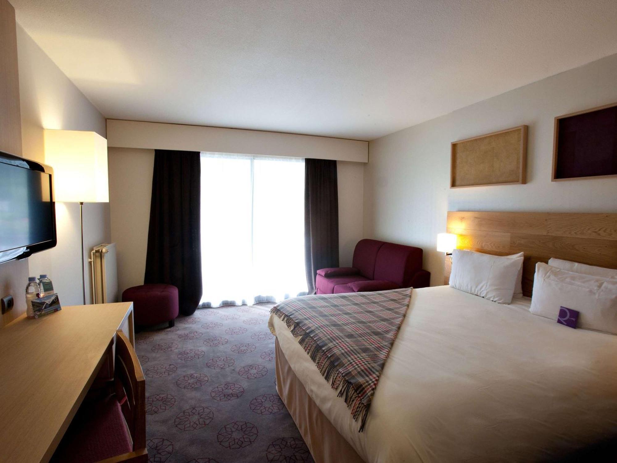 Mercure Saint-Lary Ngoại thất bức ảnh